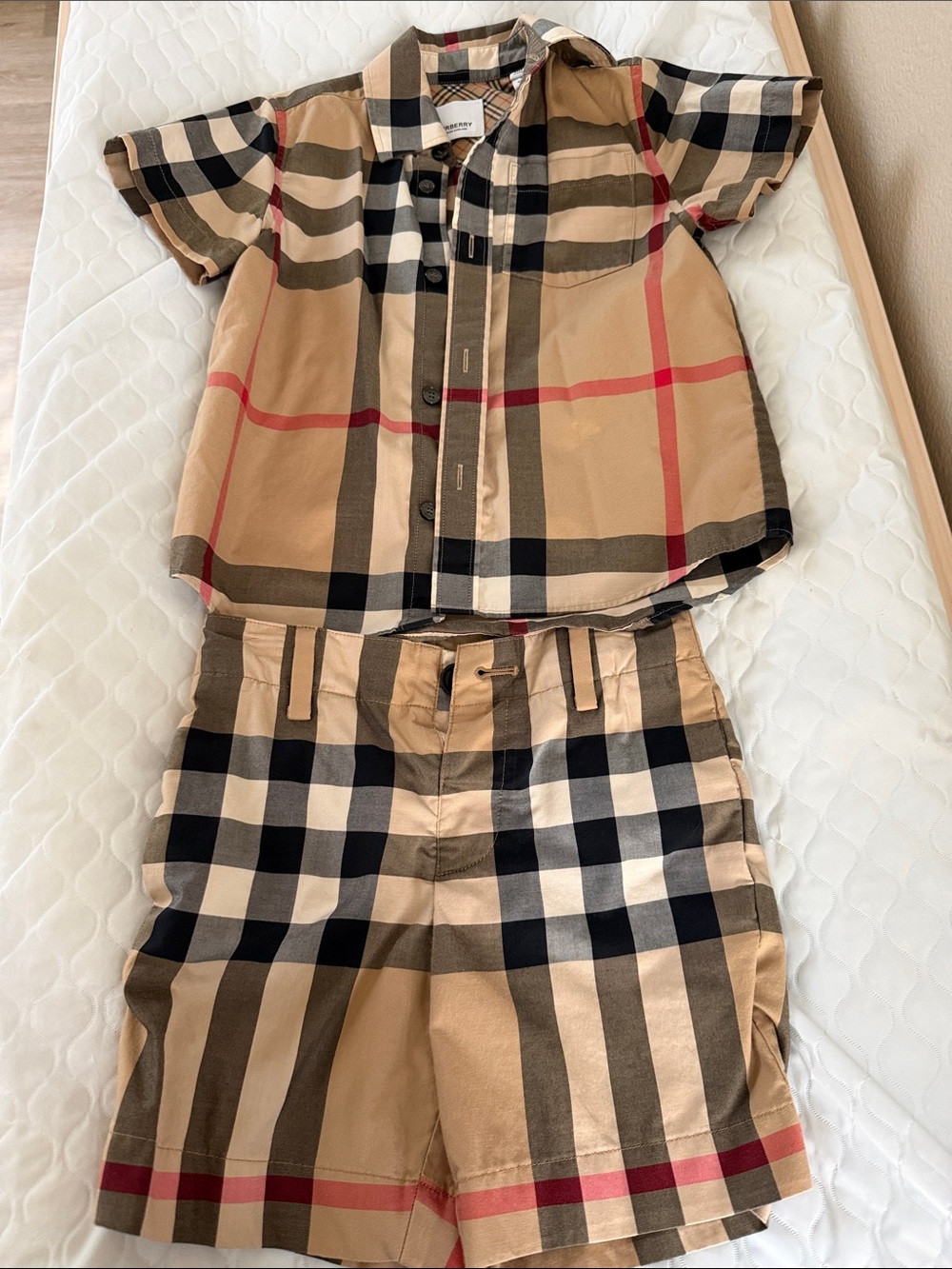 Burberry Kids Tan Black Red Check Short Set Size 3Y